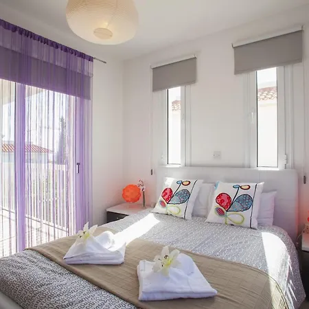 The Ultimate Guide To Renting Your Luxury 3 Bedroom Villa, Protaras 1448